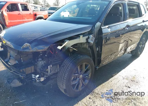 2024 Volkswagen Tiguan 2.0T Se/2.0T Wolfsburg Edition z USA, uszkodzony, nr VIN 3VVMB7AX4RM119973